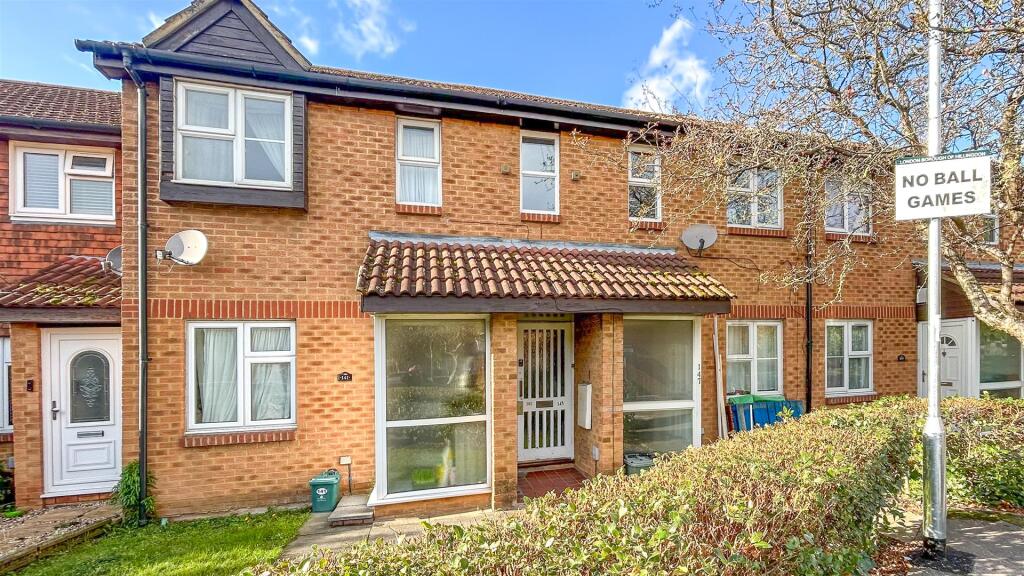 Abbotswood Way, Hayes