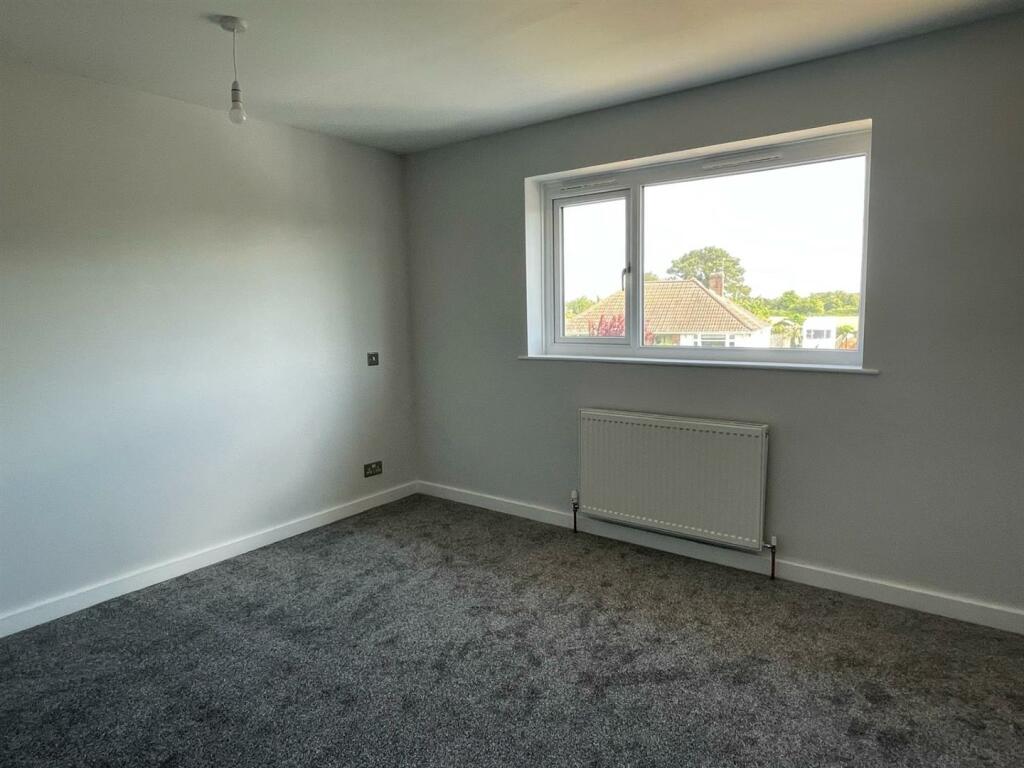 Bedroom1.jpg