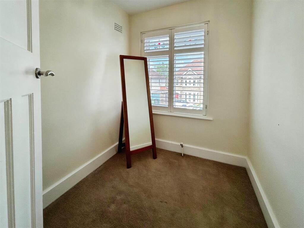 5f4807b1--453F-95D2-0A41C64E7348-40231-00001A6F1F4