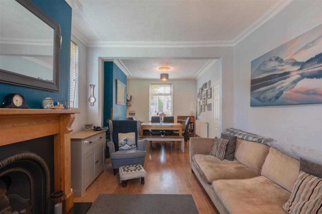 47 Lydyett Lane-15.jpg