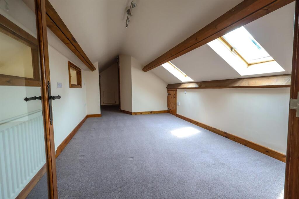 Barn Main Bedroom.jpg