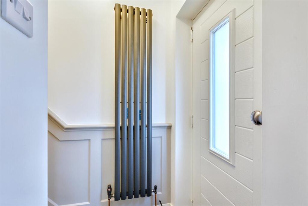 Hallway_2.jpeg