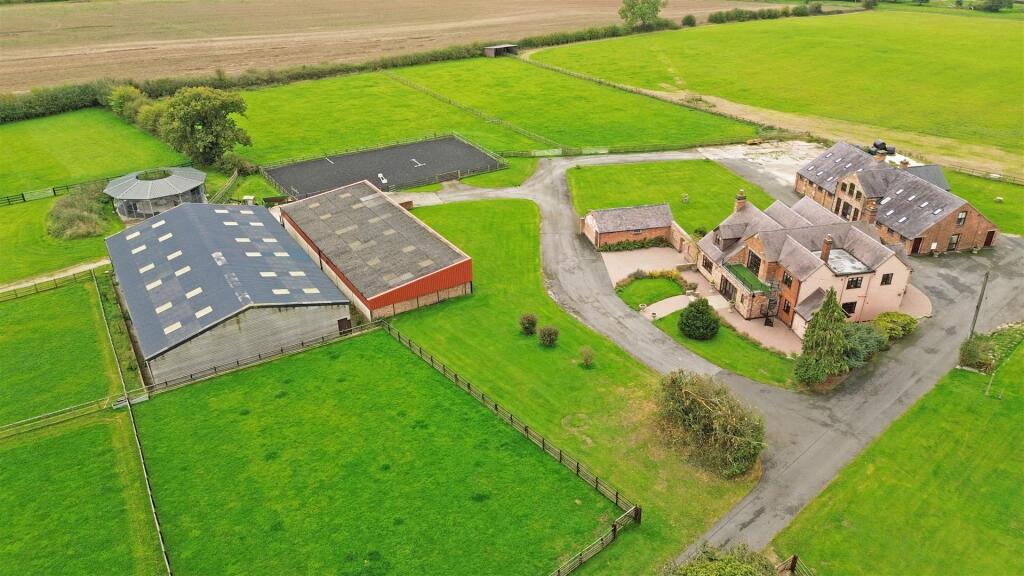 Aerial House Barn &amp; Stables (5).JPG