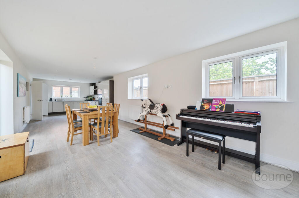 6c898a8c-01a8-4a8...