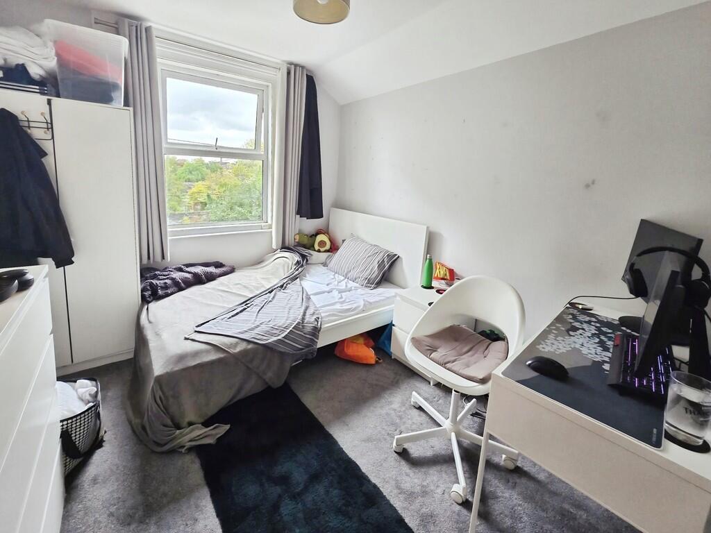 fb3fd54c-Bedroom ...