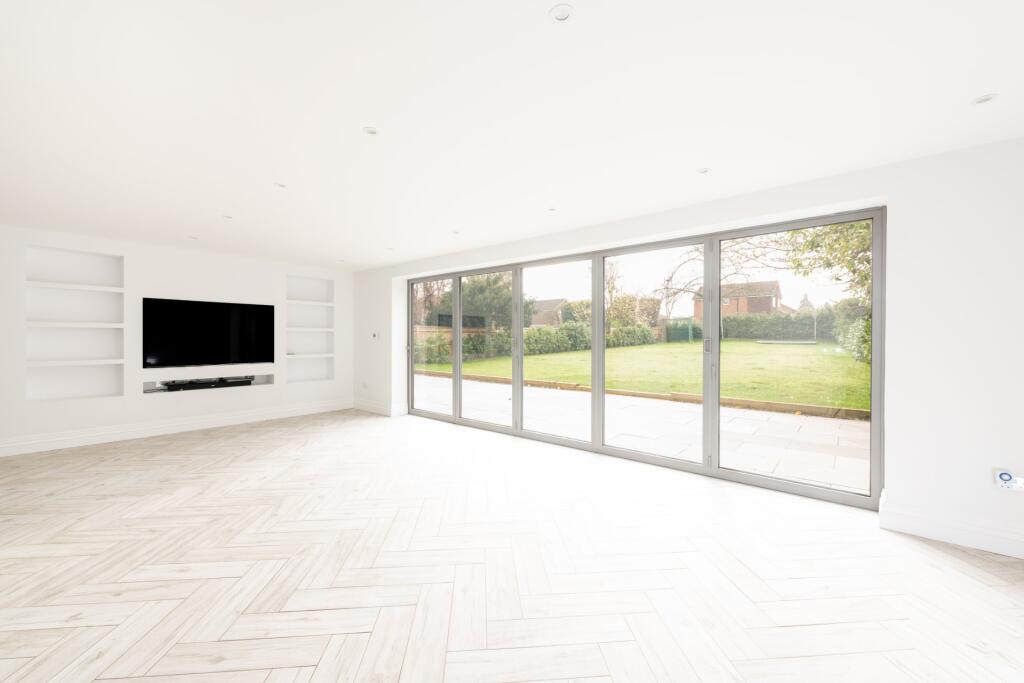 Kit/Din/Family Room