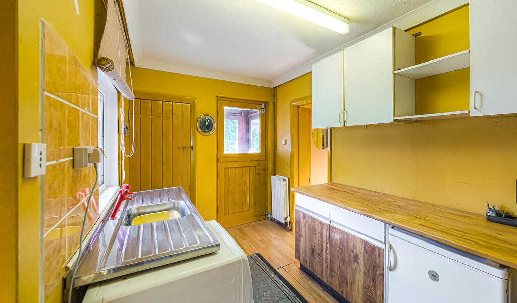 Riverside House  ...