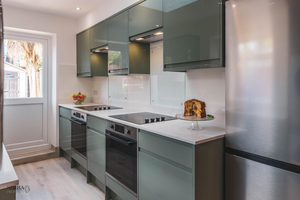 8BA Kitchen RHS