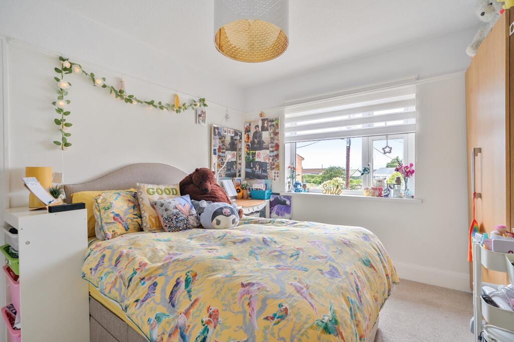 1359792-20-68dfd9130e68b-ARW-1