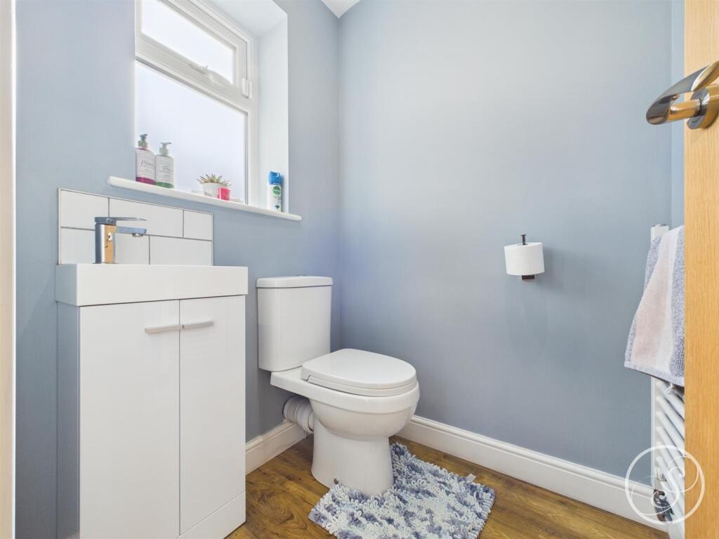GUEST WC