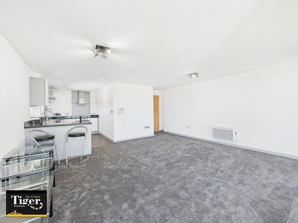 CAM03440G0-PR0304...