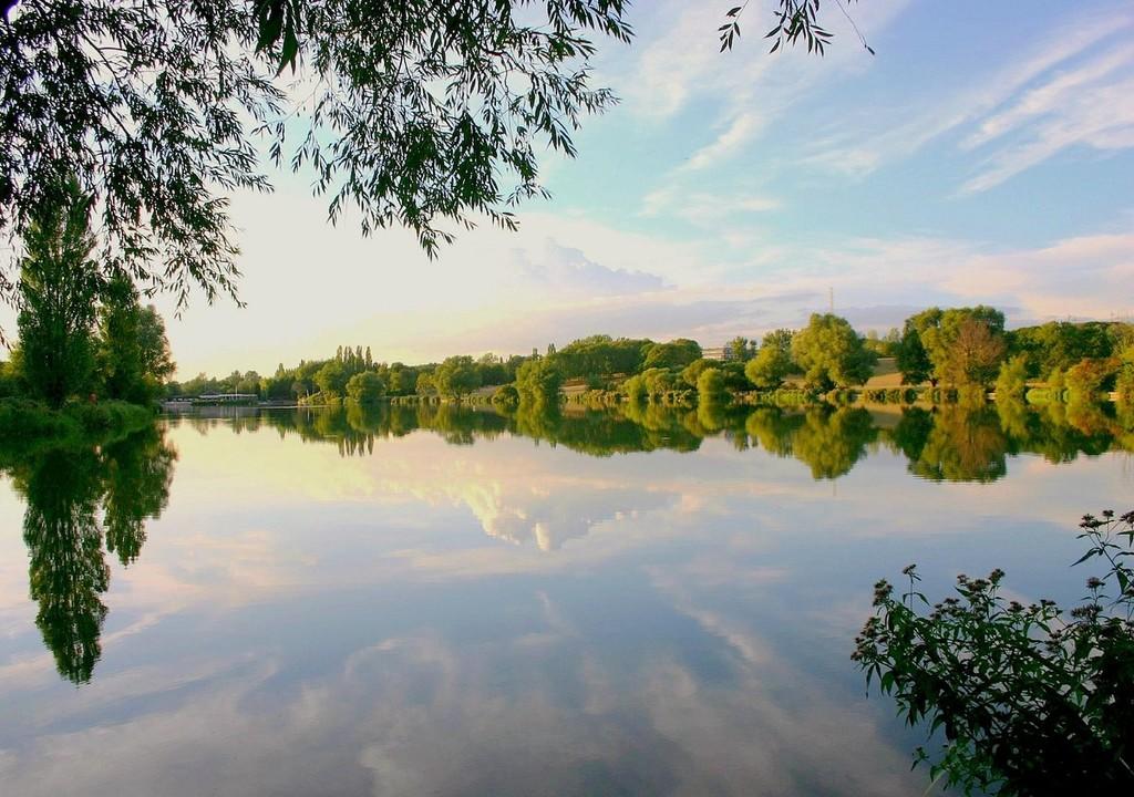 Stanborough Lakes
