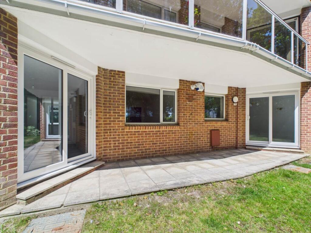 2 grosvenor court pa