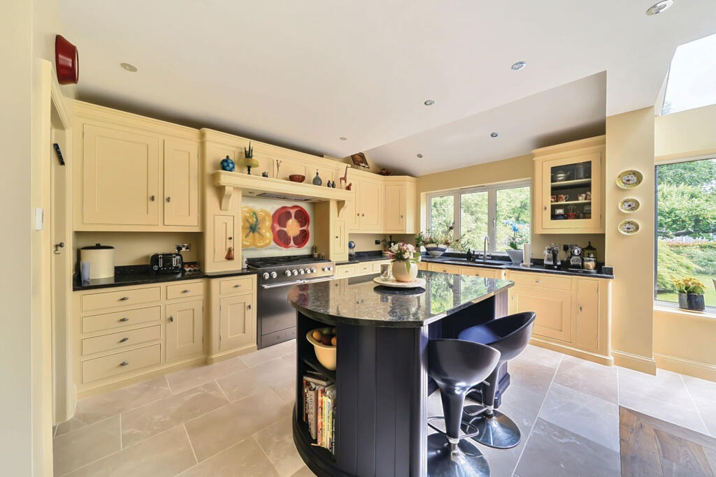 1305055-6-684033f...