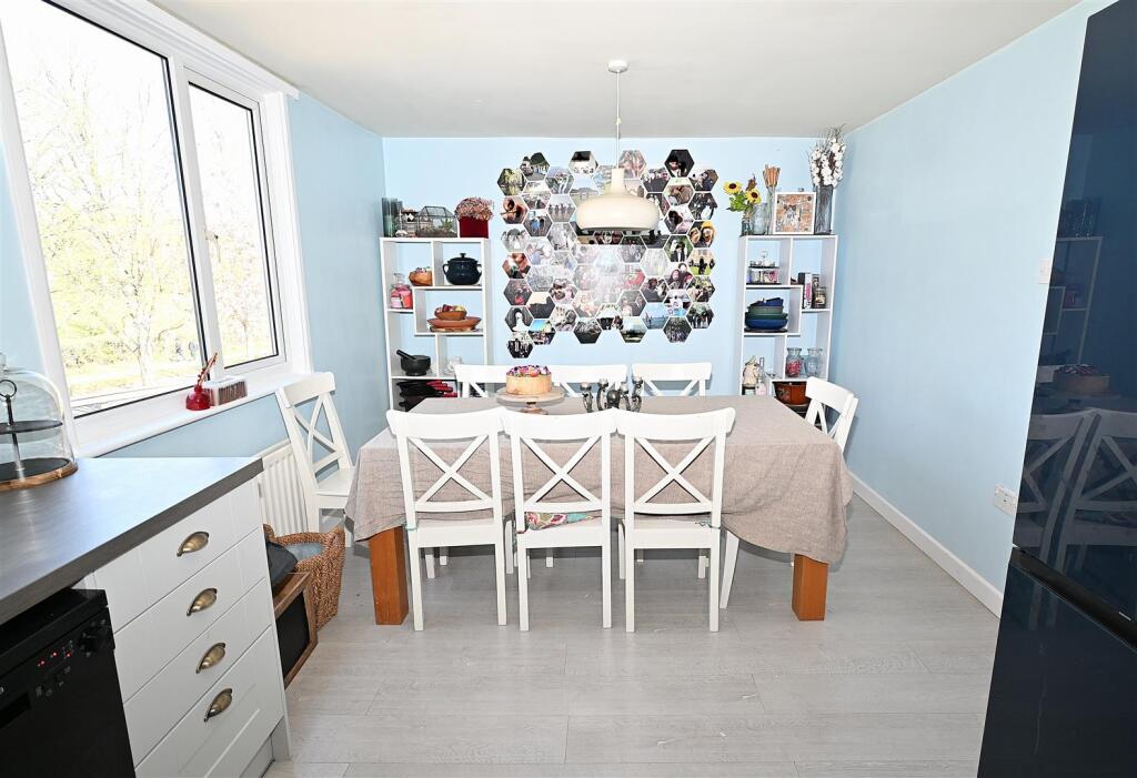 Kitchen/ Diner