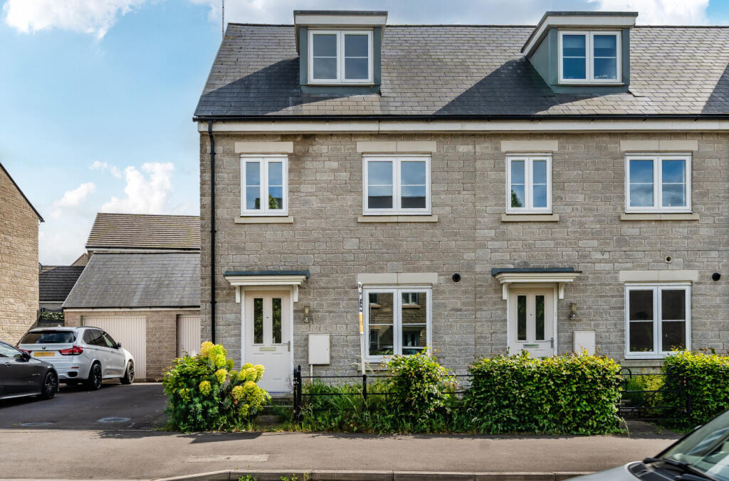 13015121683885a560020