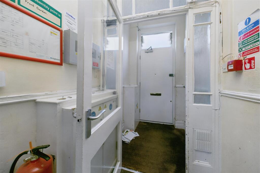 10, Cranbrook Road Bristol, BS6 7BN | Hollis Morga