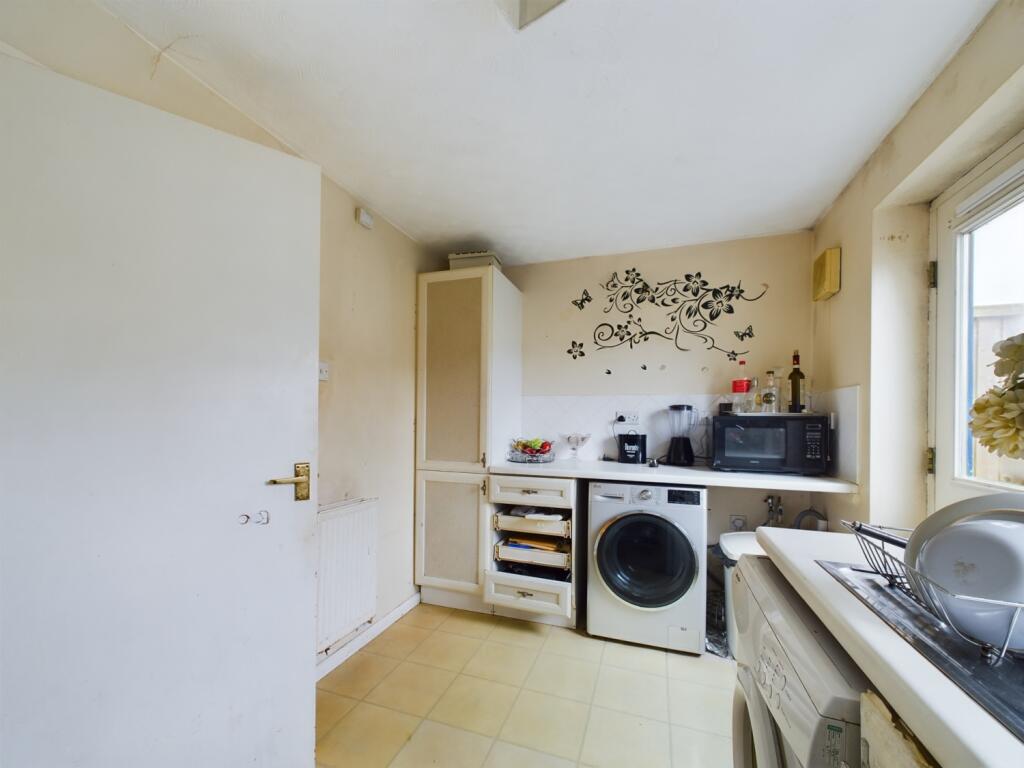 CAM01740G0-PR0310-STILL004