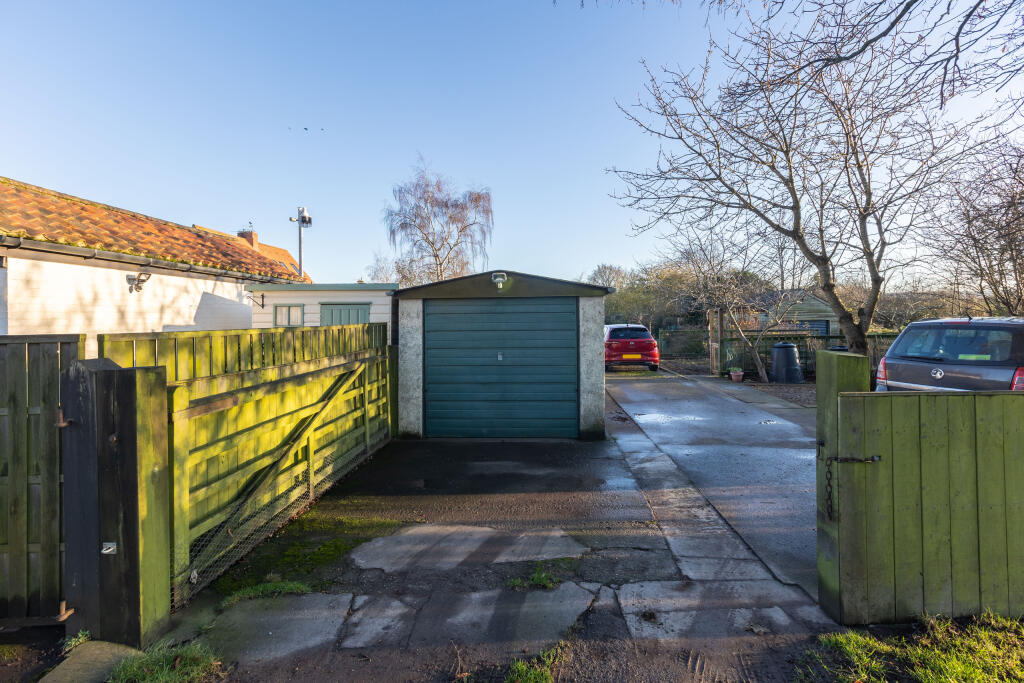 Town Street 4 External-9