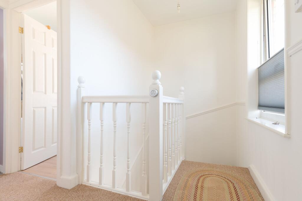 ENTRY WAY AND LANDING