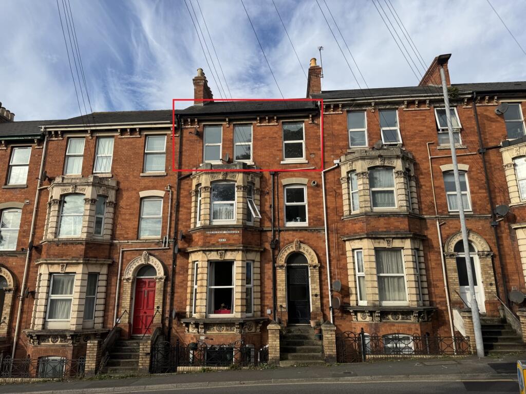 Flat 4, 9 Iddesleigh Tce - main