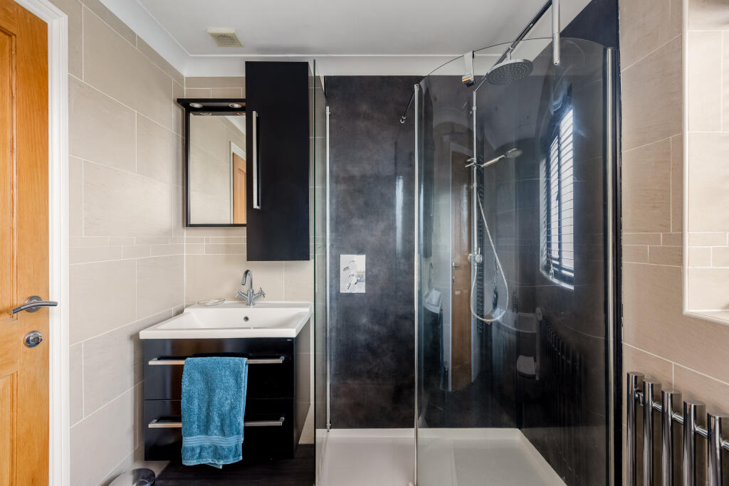 Pamanda Bathroom-1