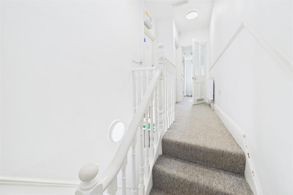 11 Osborne Villas, Kingsdown, Bristol BS2 8BP | Fr