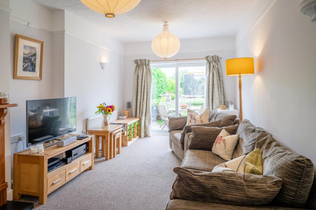 20220712142808 - 74R07859-HDR - 3 Chepstow Road, F