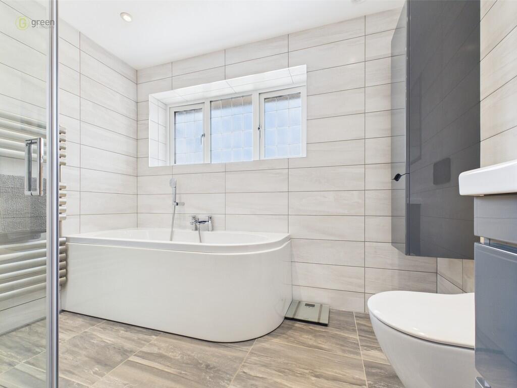 CAM03830G0-PR0156...