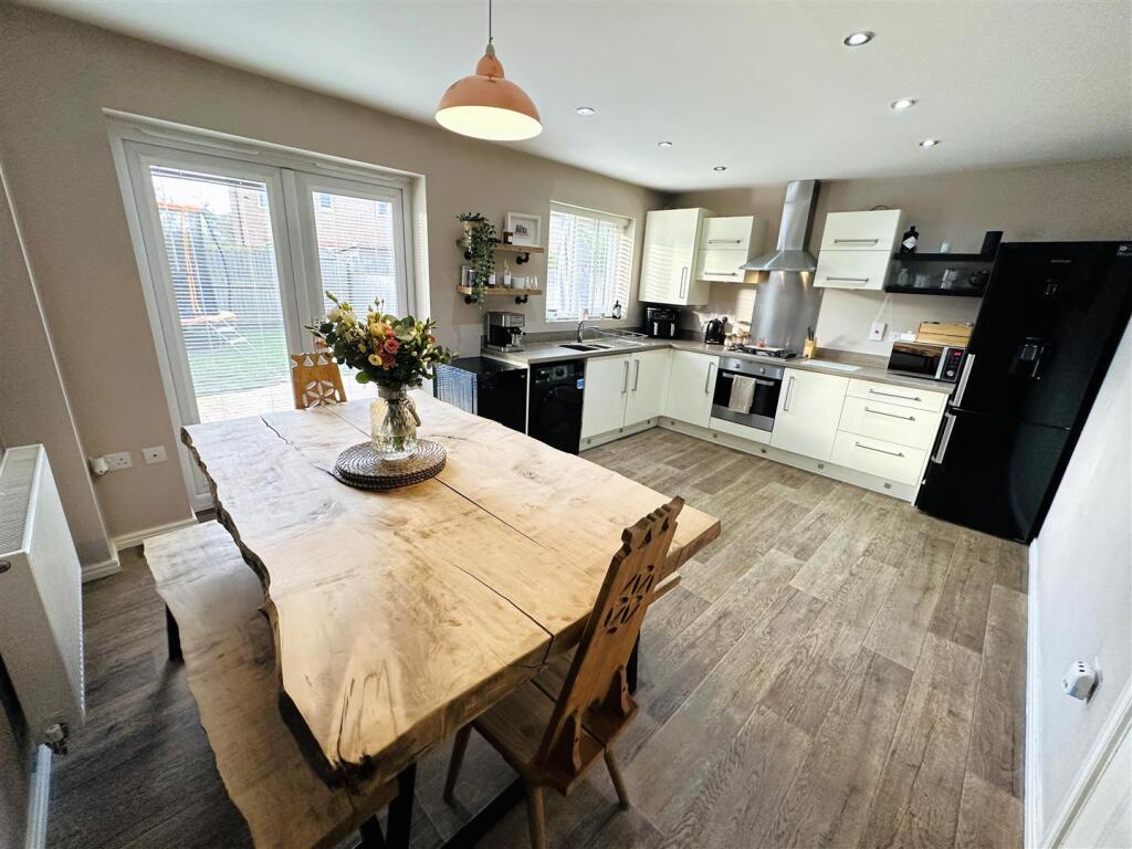 Kitchen Diner