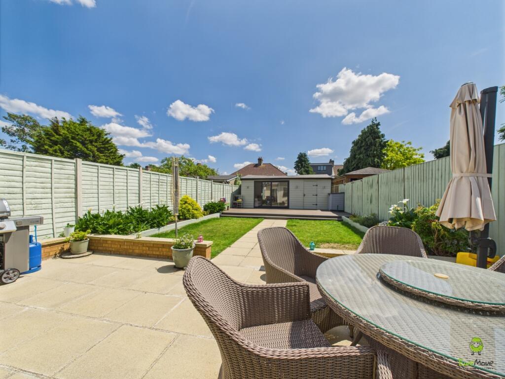 CAM02615G0-PR0074-STILL027