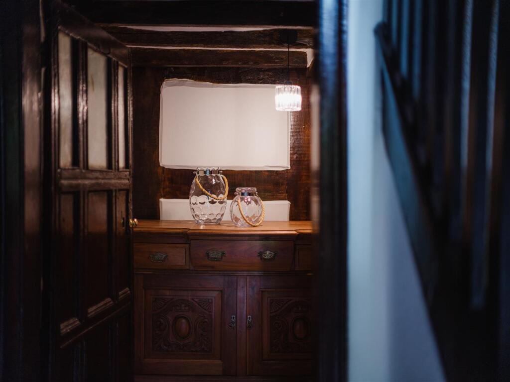 interior20.jpg