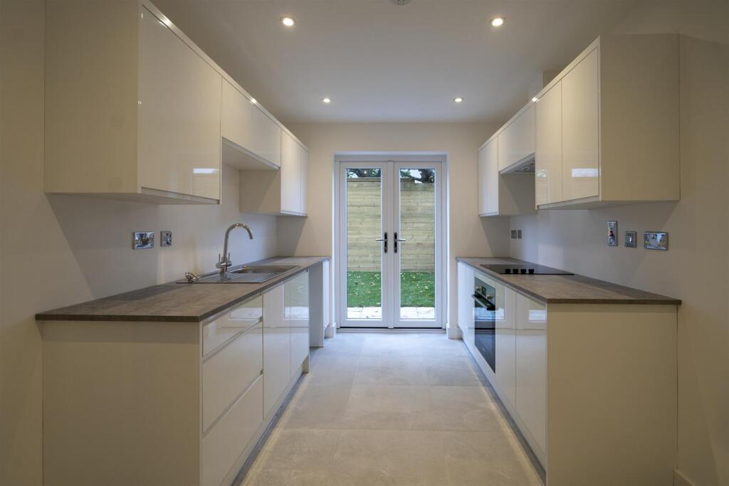 St Lawrence Place-06.jpg