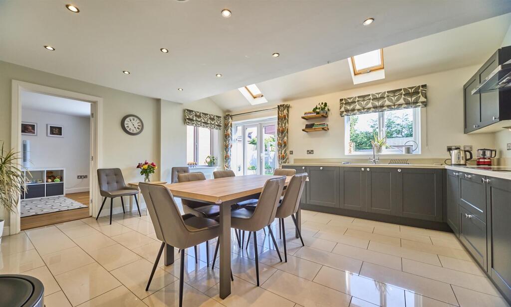 gables close desford  7.jpg