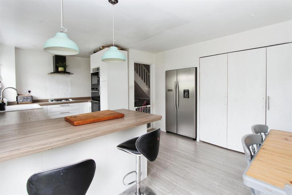 Kitchen / Dining Room