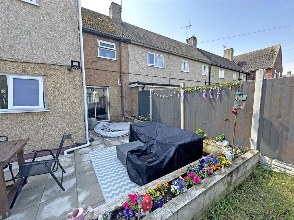Back garden View 2.jpg