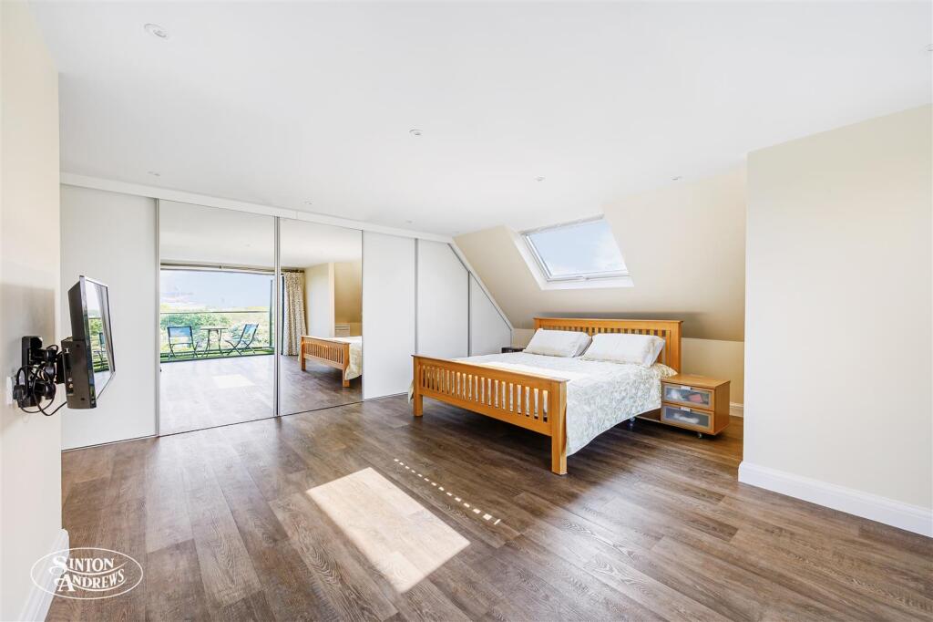 Dorincourt, Boston Gardens (29).jpg