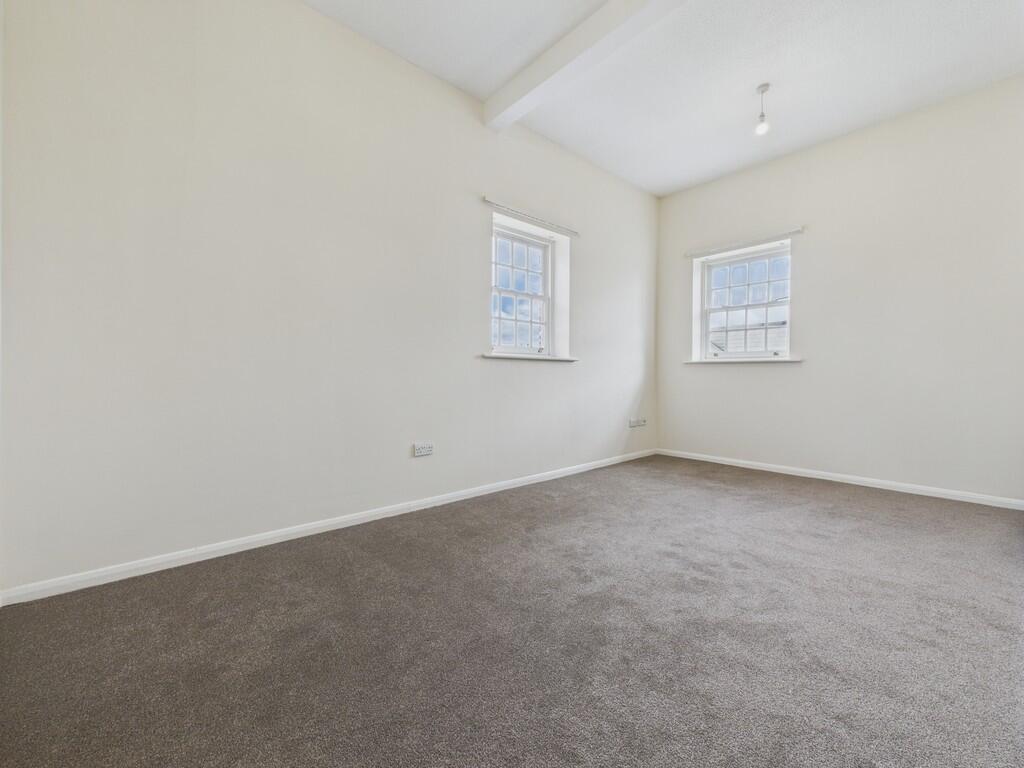 CAM04273G0-PR0163...