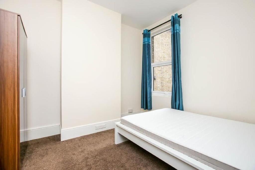 29 waddon road room pictures-page-001