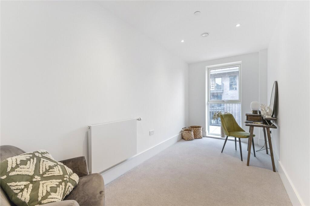 Show Apartment