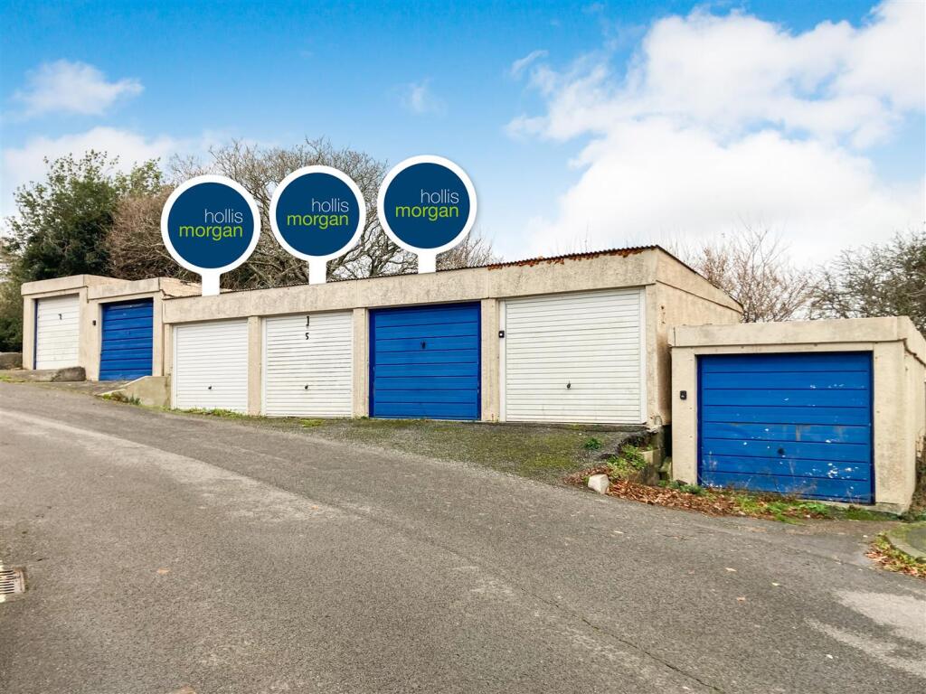 Garages 4,5,6, Henacre Road Kingsbridge, Devon, TQ