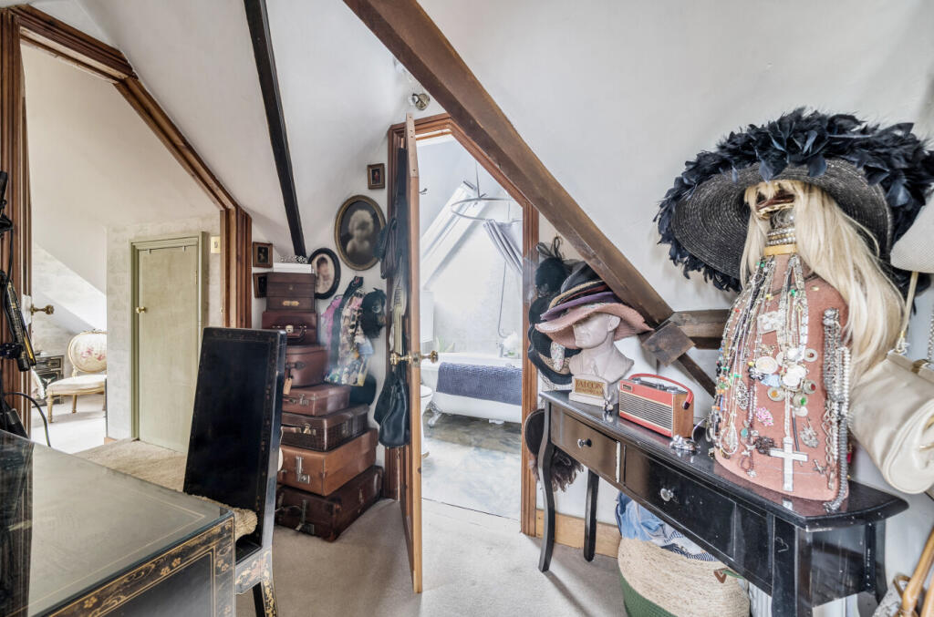 1357737-29-68d7c3...