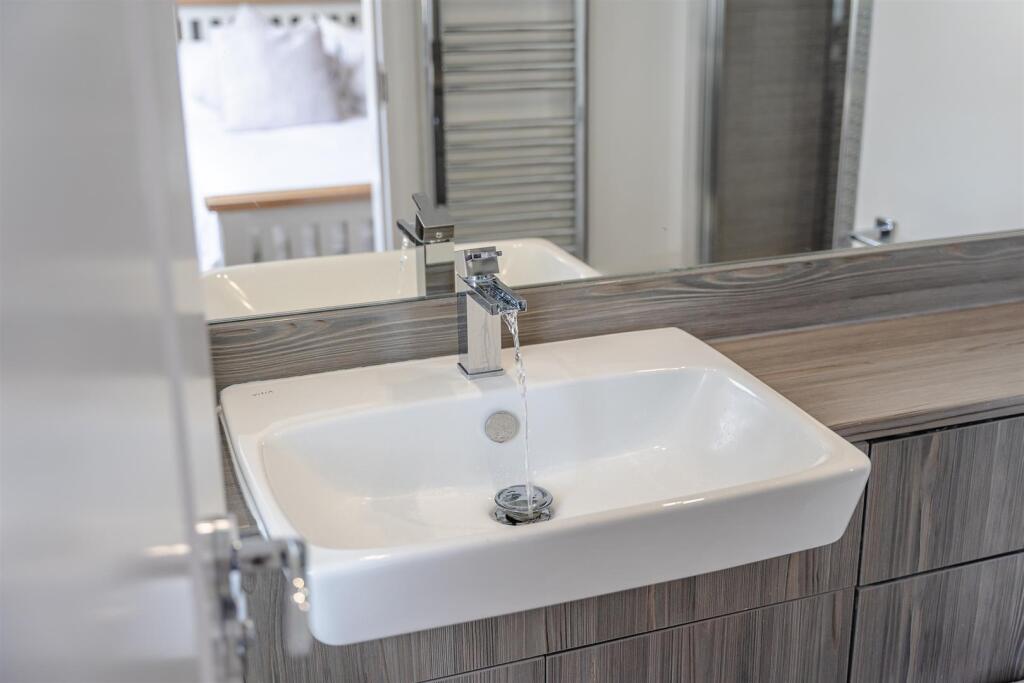 Ensuite Shower Room
