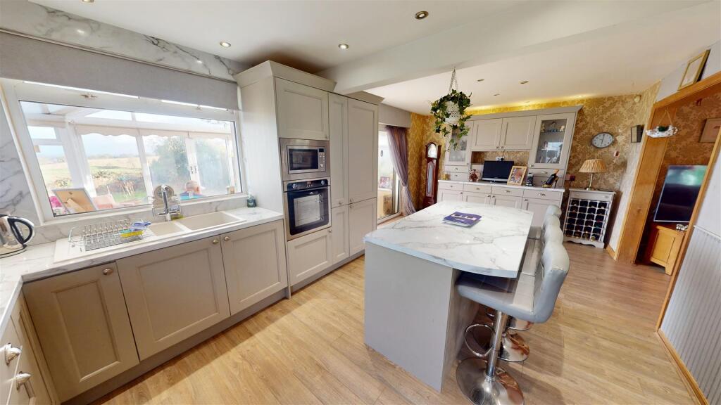 Coultshead Avenue Kitchen Diner