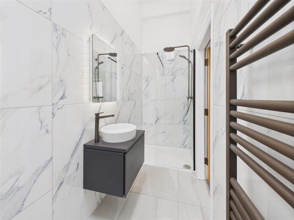 En-suite Shower Room