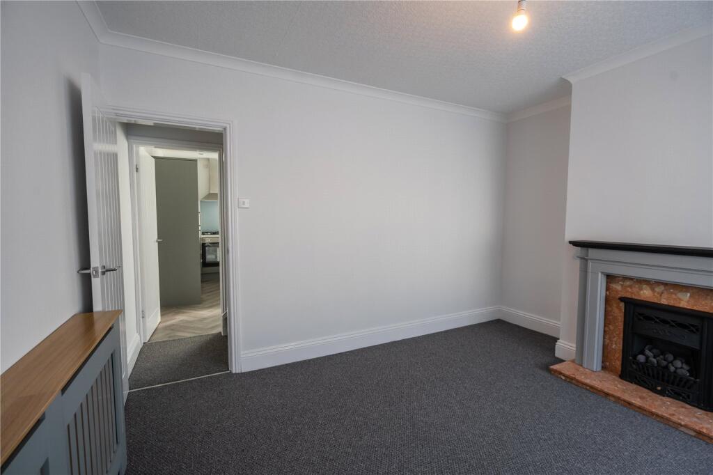 Living Room (3)
