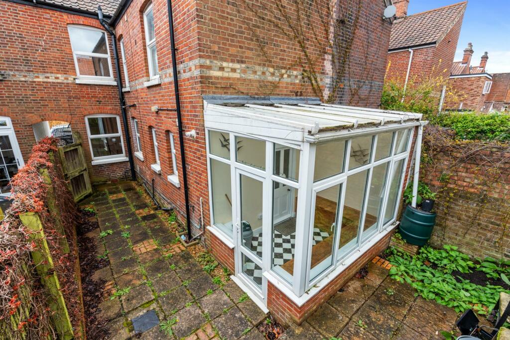 6WhitehallRd-005.jpg