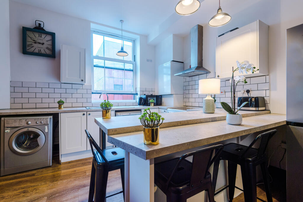 Flat 10, Shoe and Boot, Kitchen 1