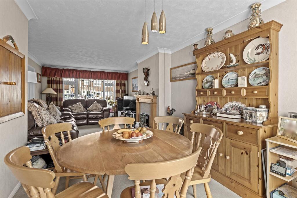 dining area #3.jpg