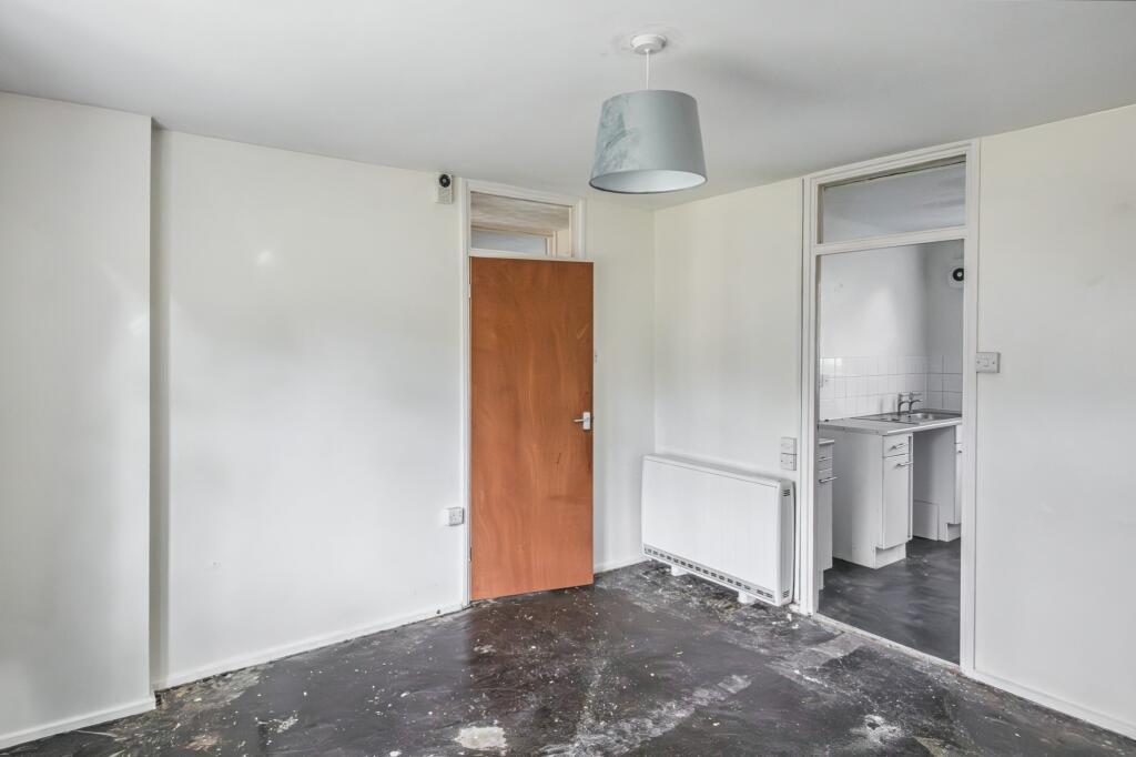 51 Martins Croft, Colerne, Wiltshire, SN14 8DT